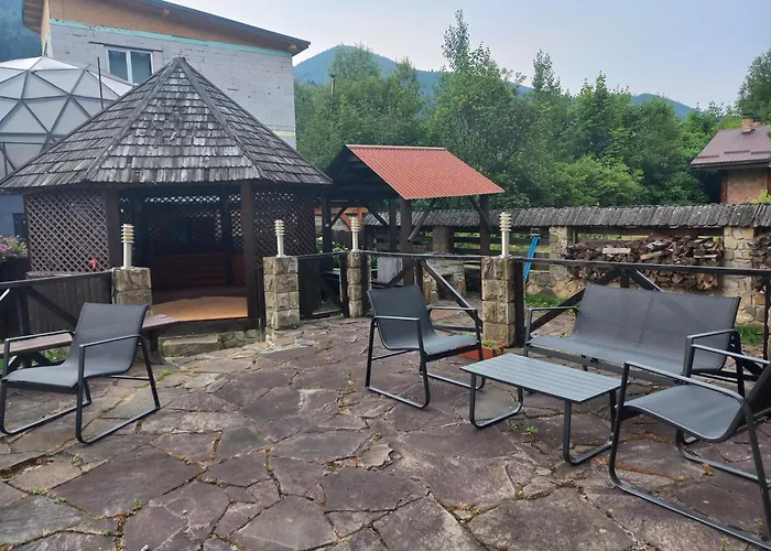 Садиба "Коренюки" Татарів